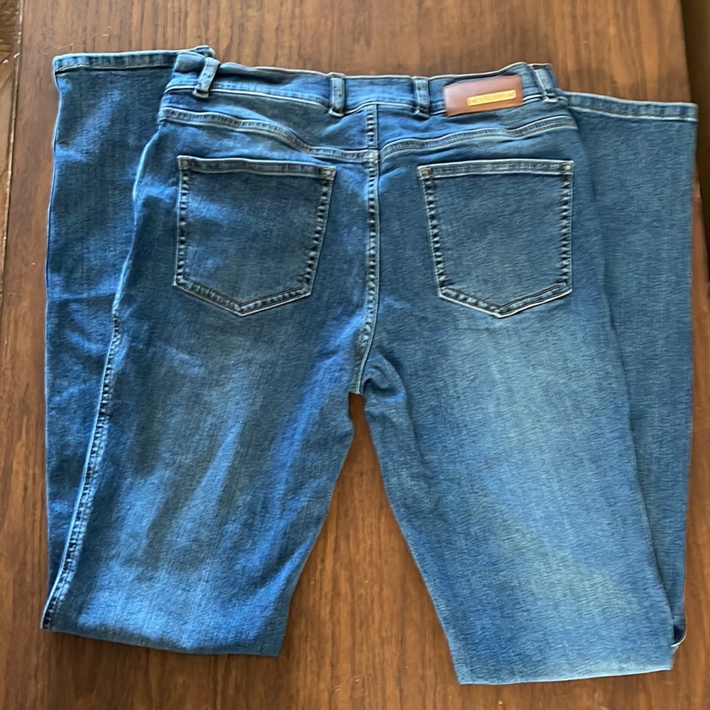 Authentic Escada jeans - Picture 2 of 5